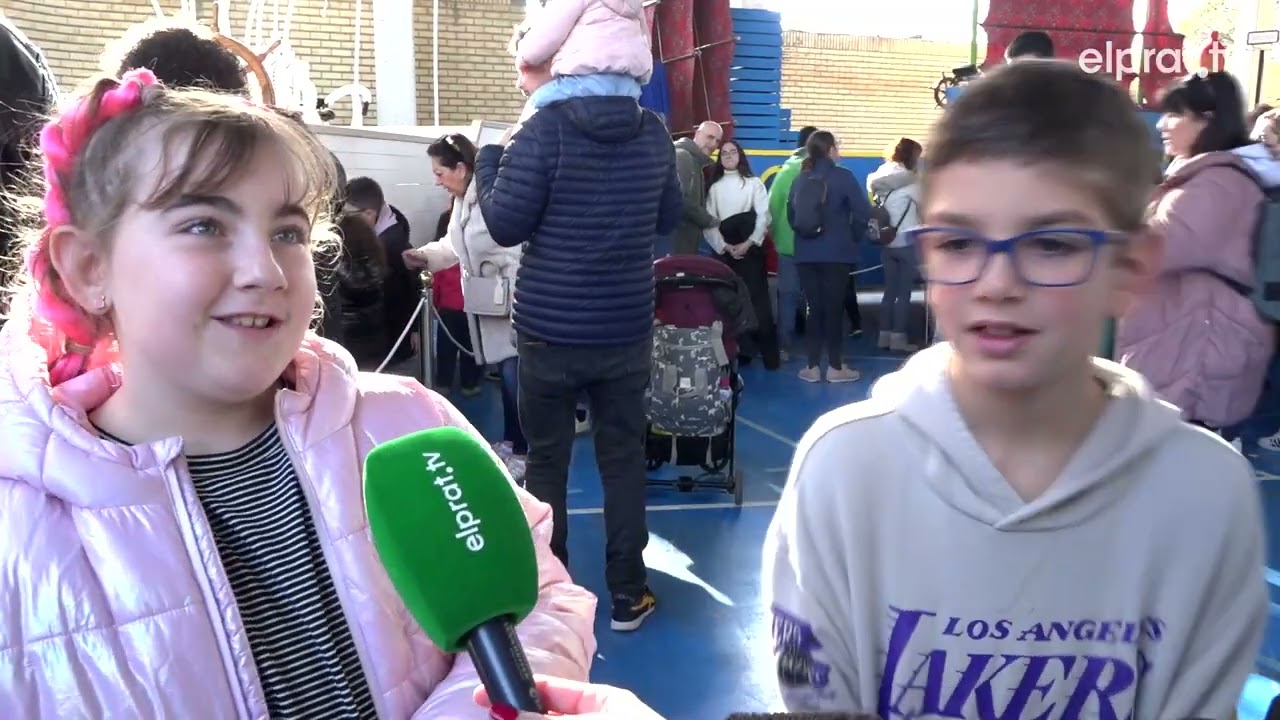 Els infants del Prat posen a punt les carrosses per a la Cavalcada de Ses Majestats