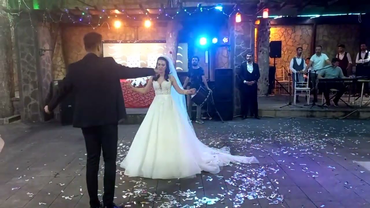 Bünyan Yenice Düğün Salonu - Ahmet ve Emine'nin düğününden bir kesit