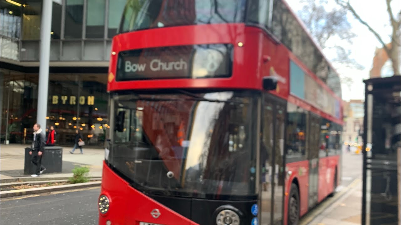 32 Bus Route FRV: Edgware - Kilburn Park