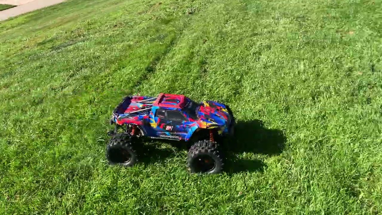 Traxxas xmaxx max6g2 5690 1250kv 20/35 gears runnin 6s plenty tons of power double flips with ease 💪