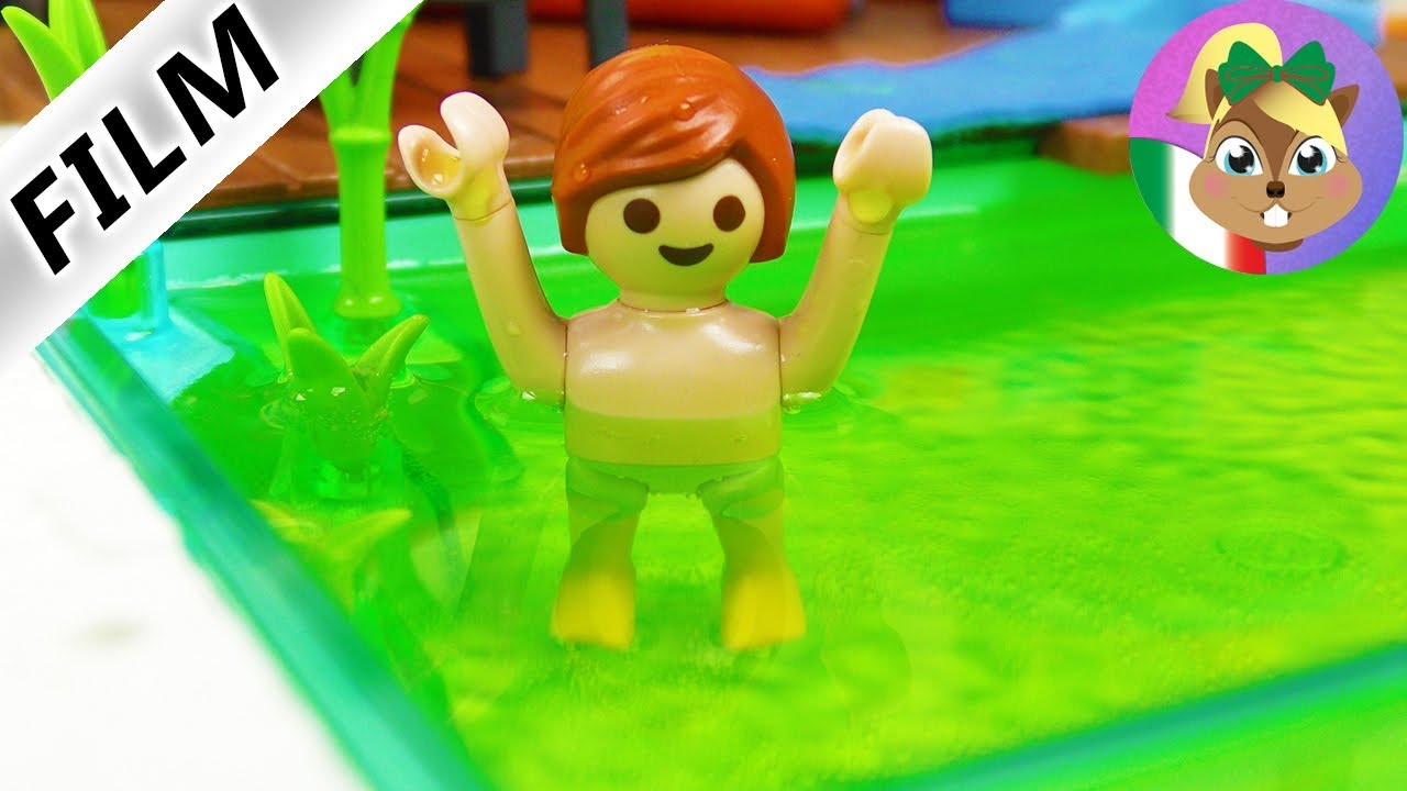 Playmobil Film | JULIAN COLORA L?ACQUA DELLA PISCINA! - La mamma è furiosa!