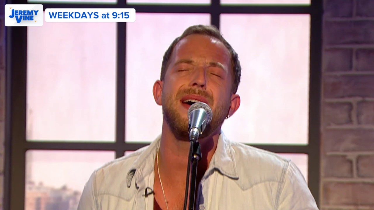 James Morrison performs Feels like the First Time