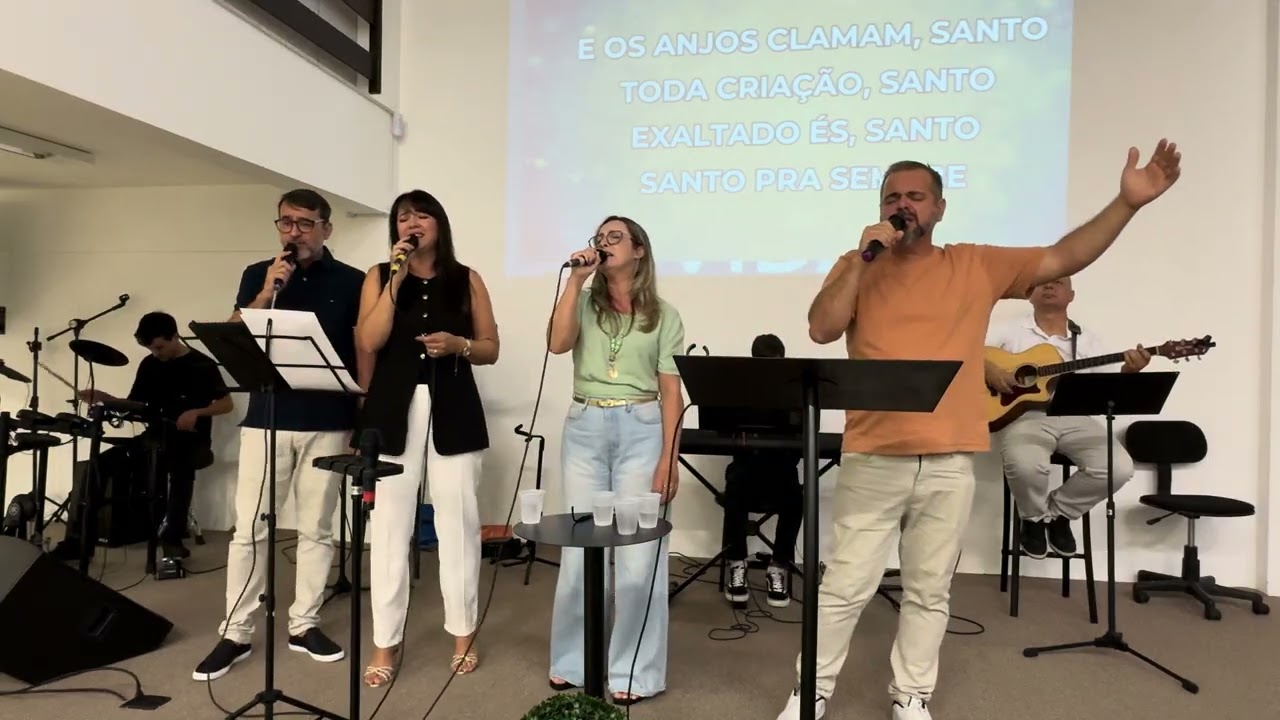 Grupo de louvor / culto de domingo / 01/03/26 / Santo para sempre - Gabriel Guedes.