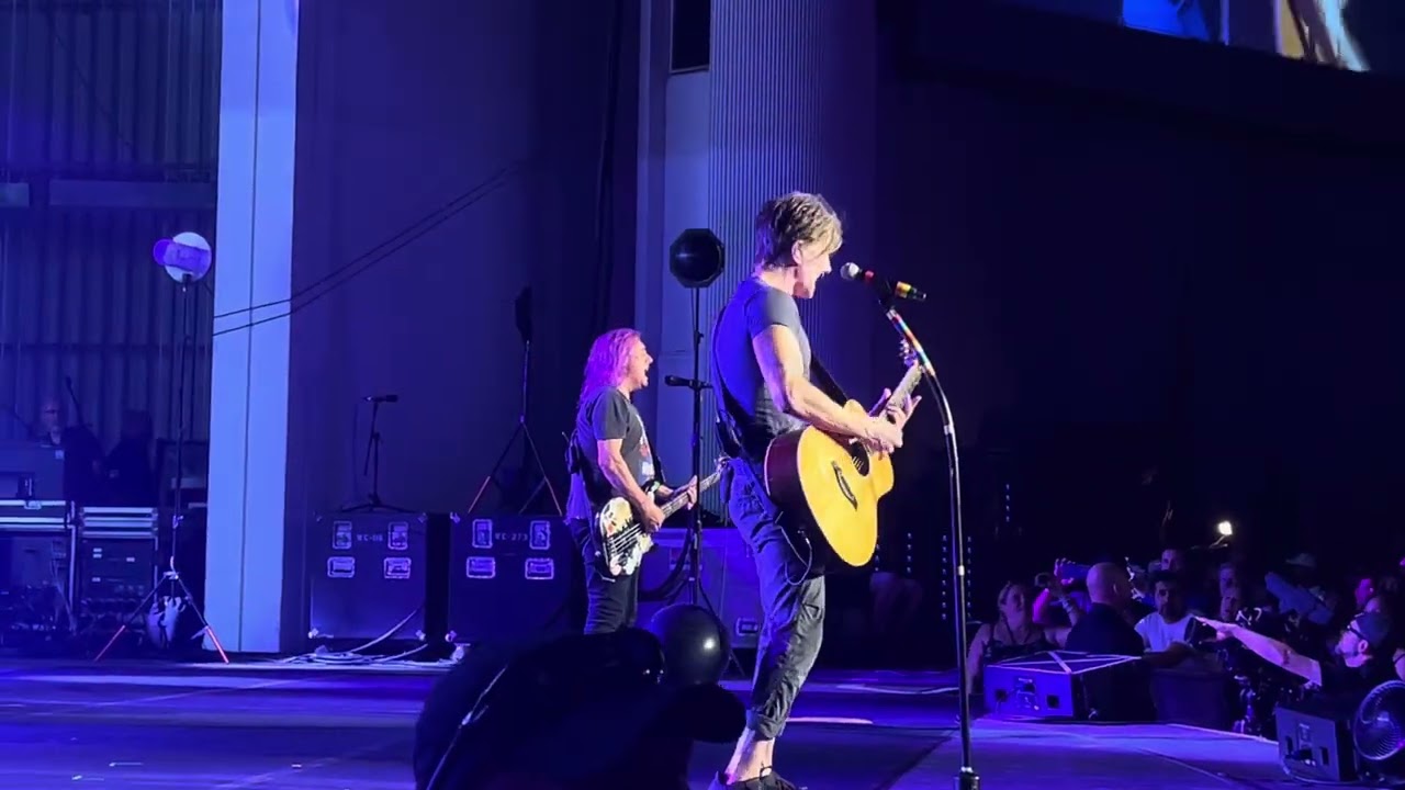 Goo Goo Dolls - Black Balloon - PNC Bank Arts Center - Holmdel, NJ - Big Night Out Tour - 8/12/23