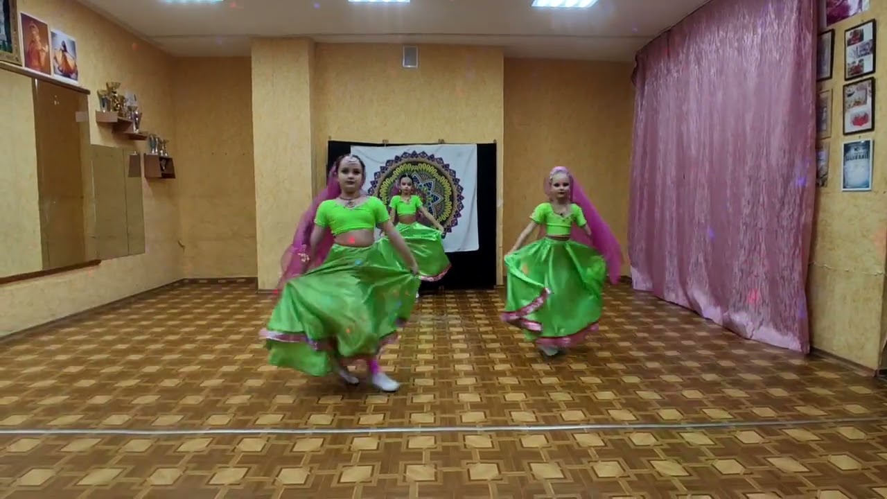Dance group 