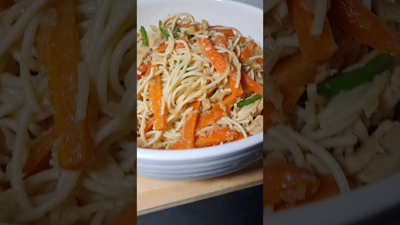The secret to perfect Macar&atilde;o soltinho with chicken breast and veggies