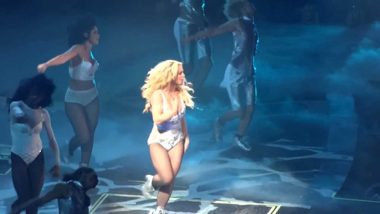 Britney Spears - Hold It Against Me (Live from Paris BERCY) FULL HD
