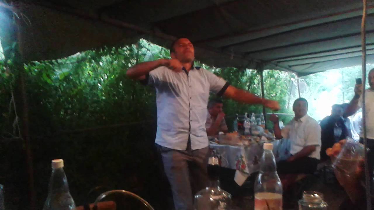 Gədəbəy. İnəkboğan kəndi.