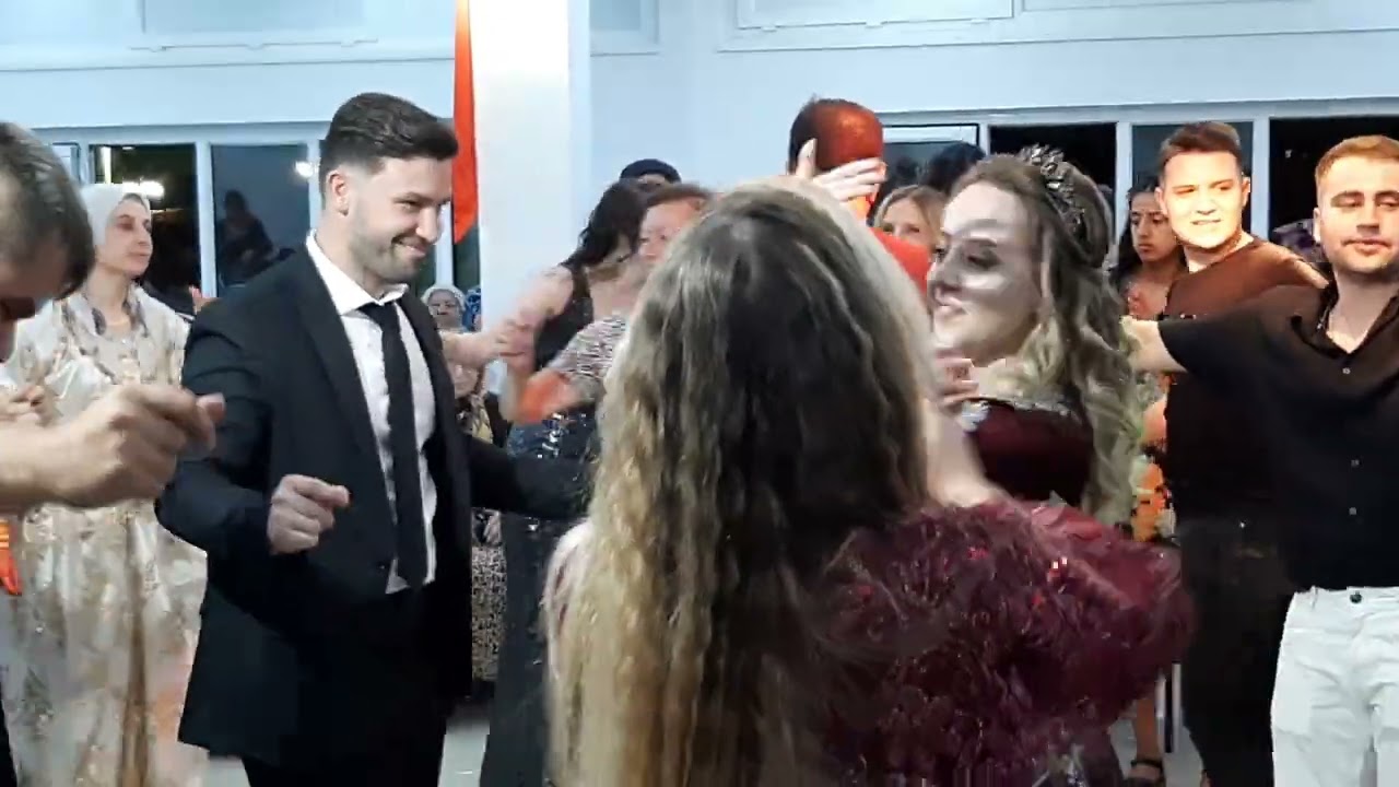 şiş yandı kebap yandı)AKŞEHİR Engilli düğünü Ahmet Kulaer &Elif Ekim çiftinin nişanı