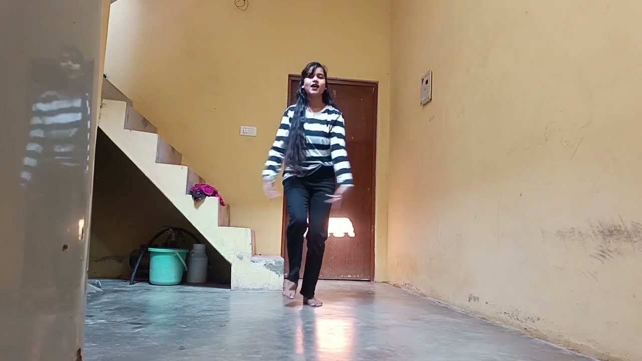 Mehndi lga ke rkhna || Dance video || choreography by salonirajput