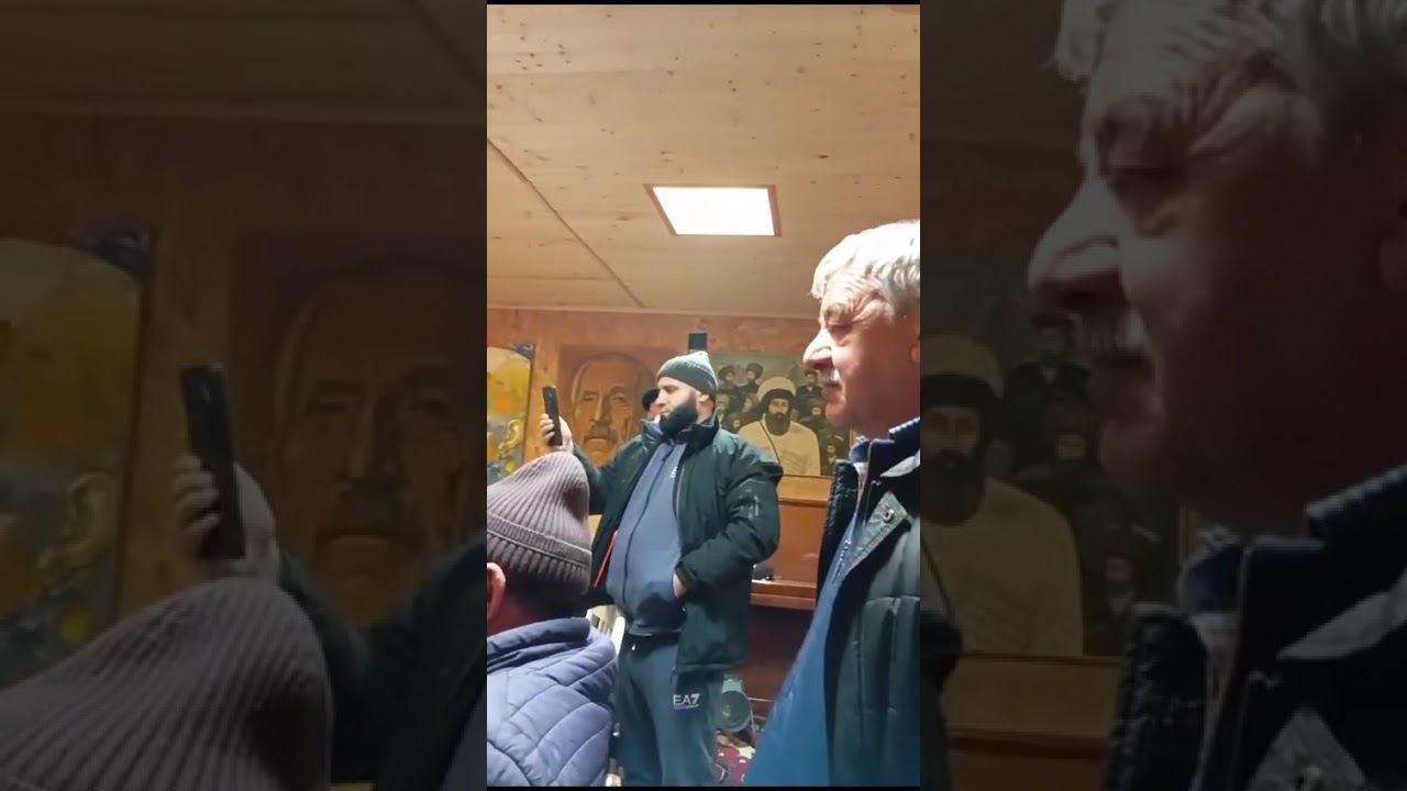 Аварские песни на пандуре. Абдула Магомедчиев!!!
