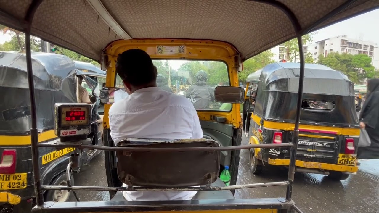India Auto Rickshaw Signal Stop at Traffic | Stock Footage | Mumbai Gully Girl | Copyright Free