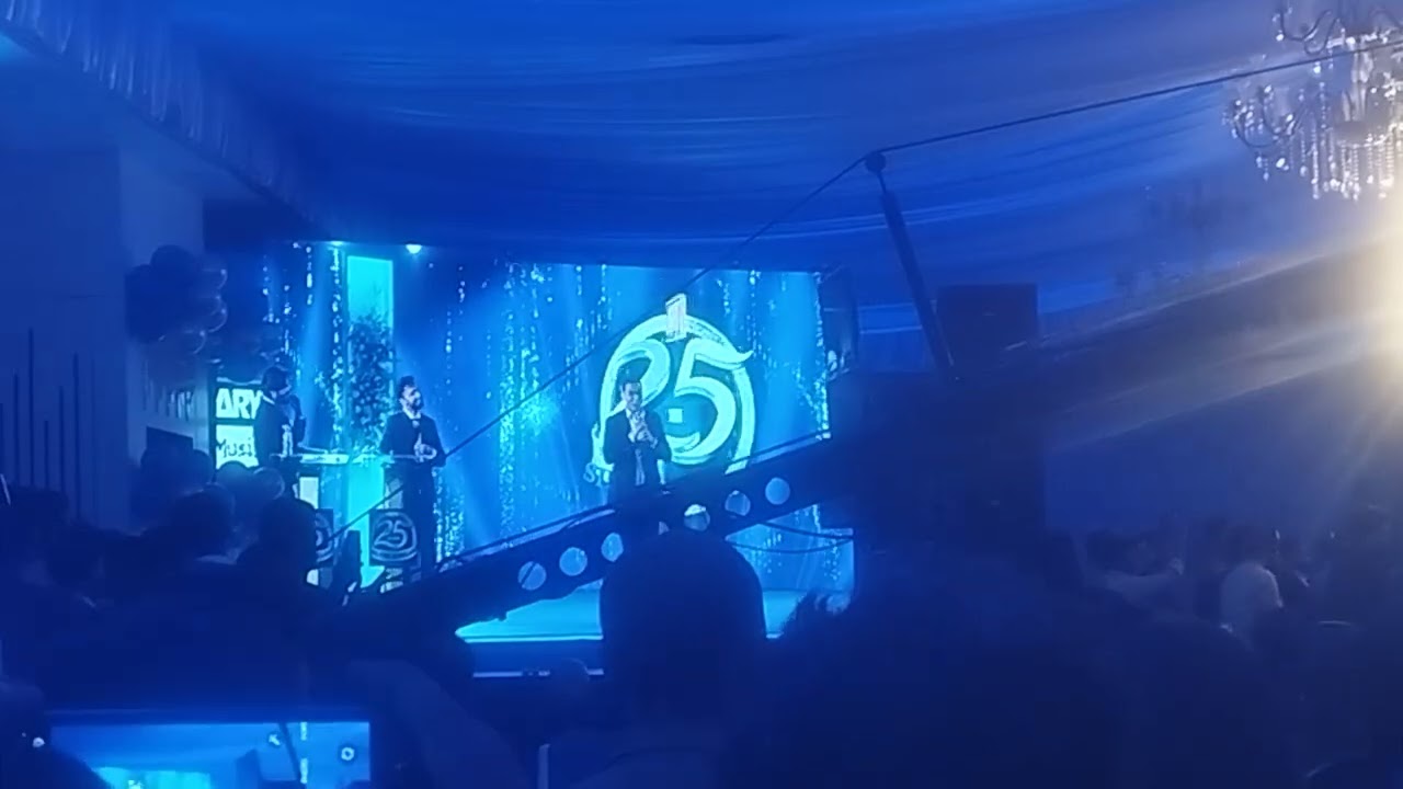 Salman Iqbal coming on ARY Silver Jubilee stage and speech 