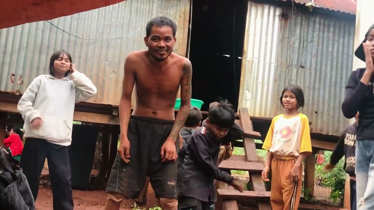 Ngày lên thu nhà,}¥