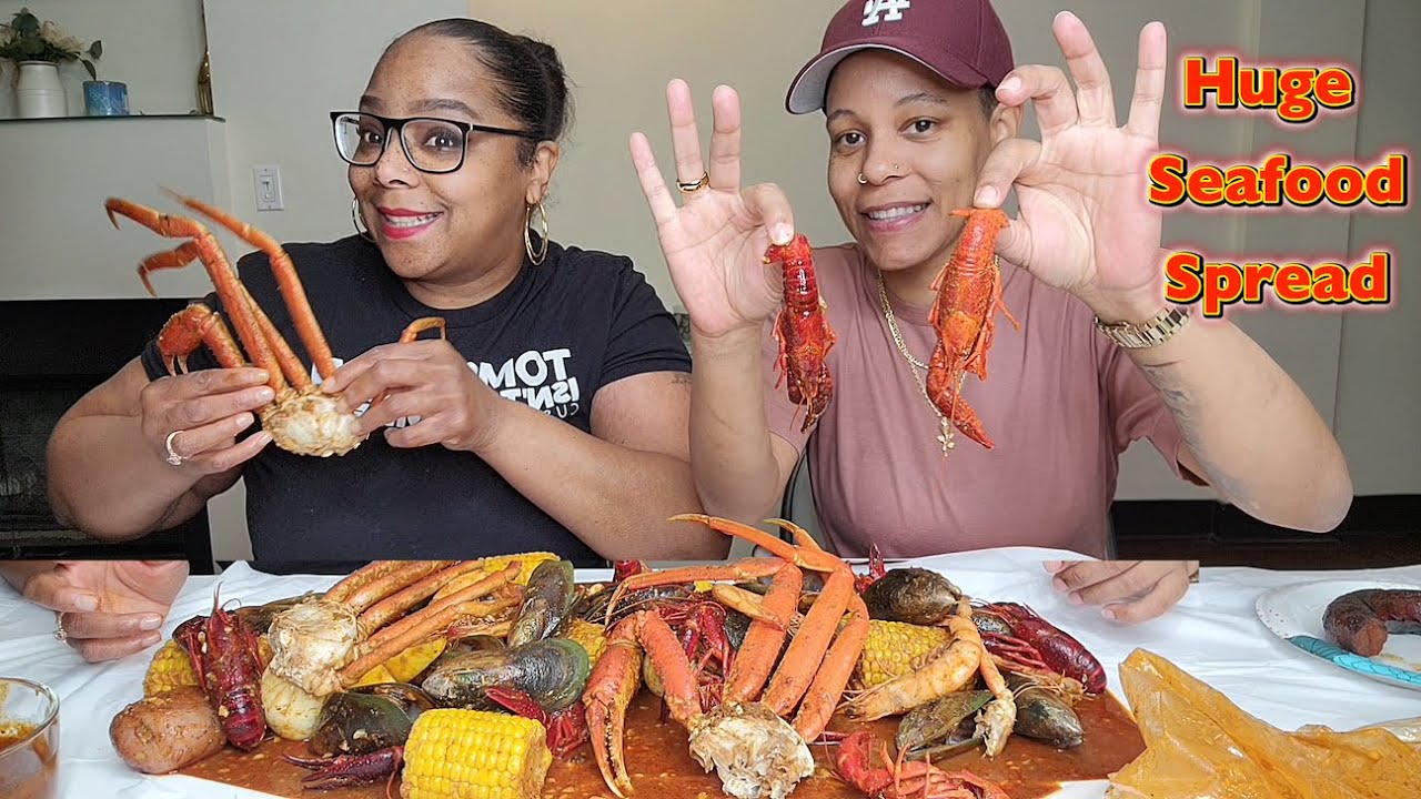 SPICY STAR CRAB SEAFOOD BOIL IN A BAG MUKBANG!