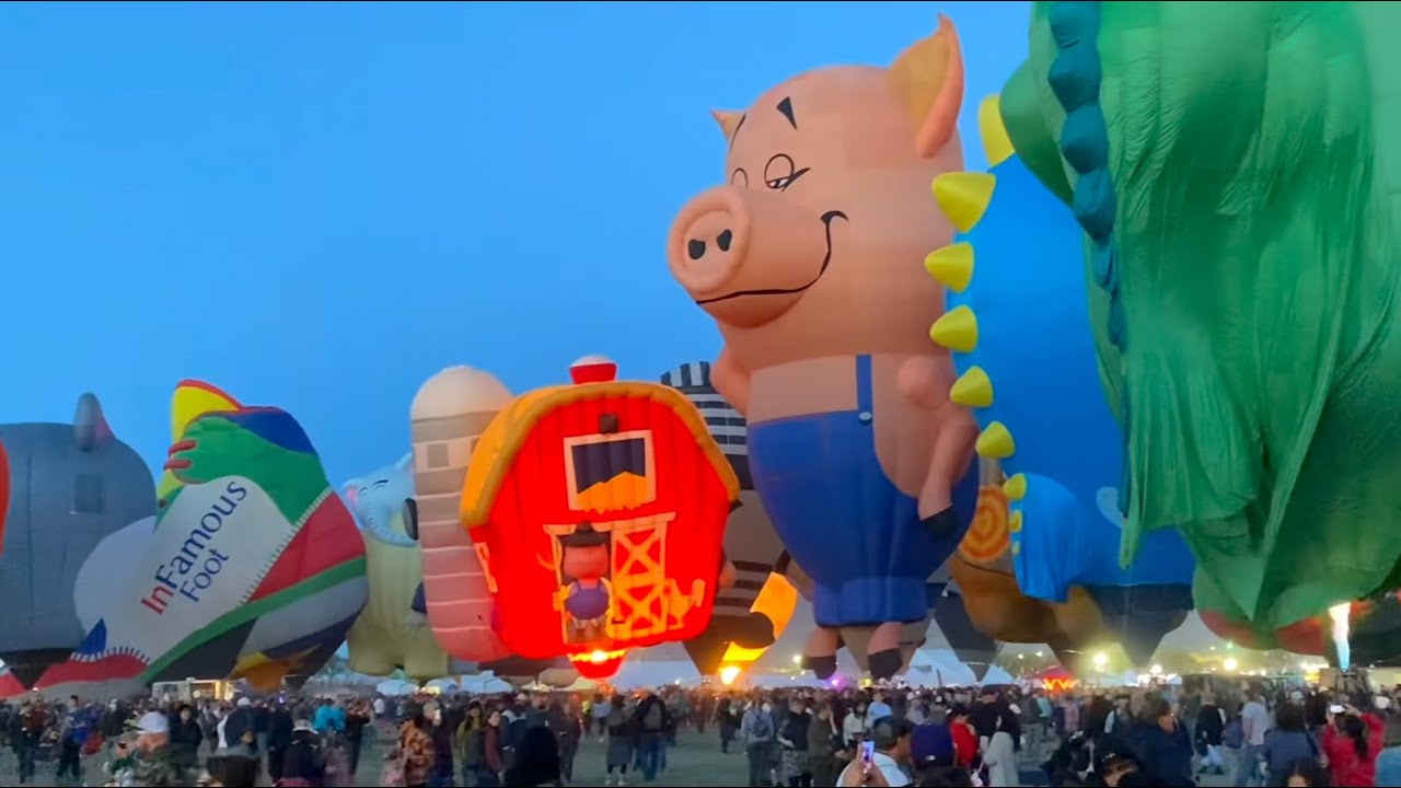 51st Albuquerque Balloon Fiesta Special Shapes Glowdeo