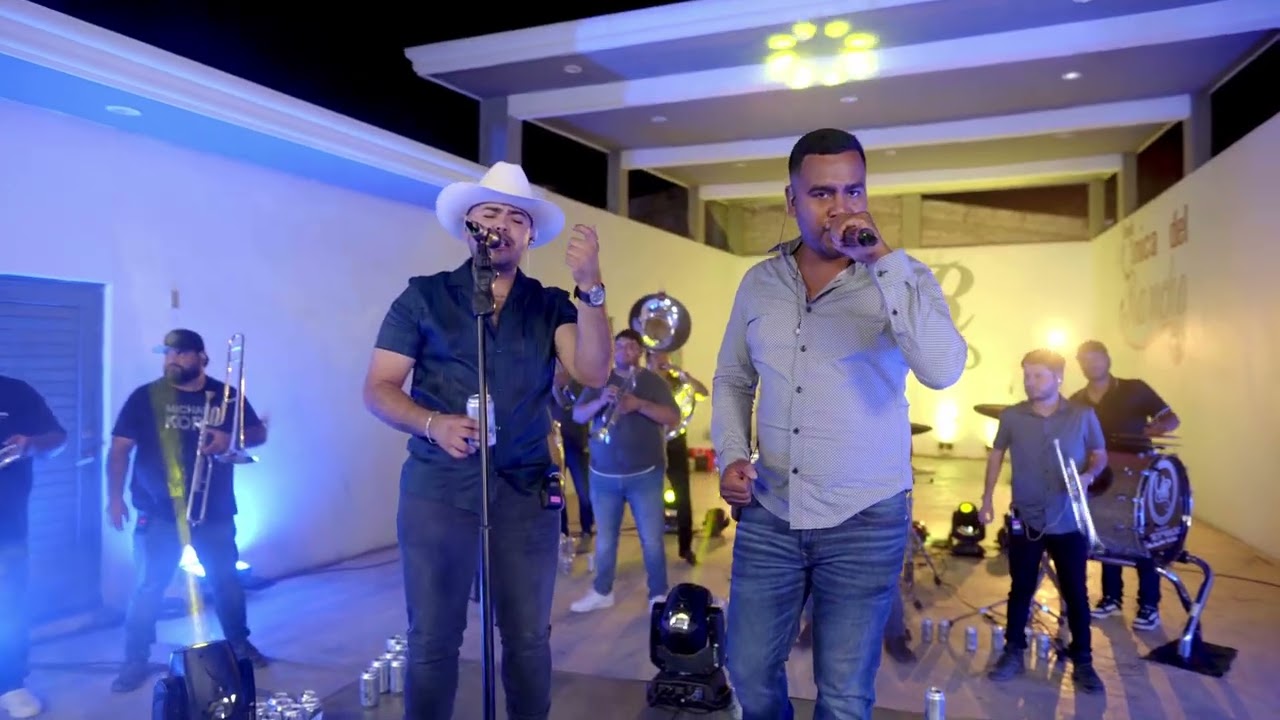 Los Tres Gallos