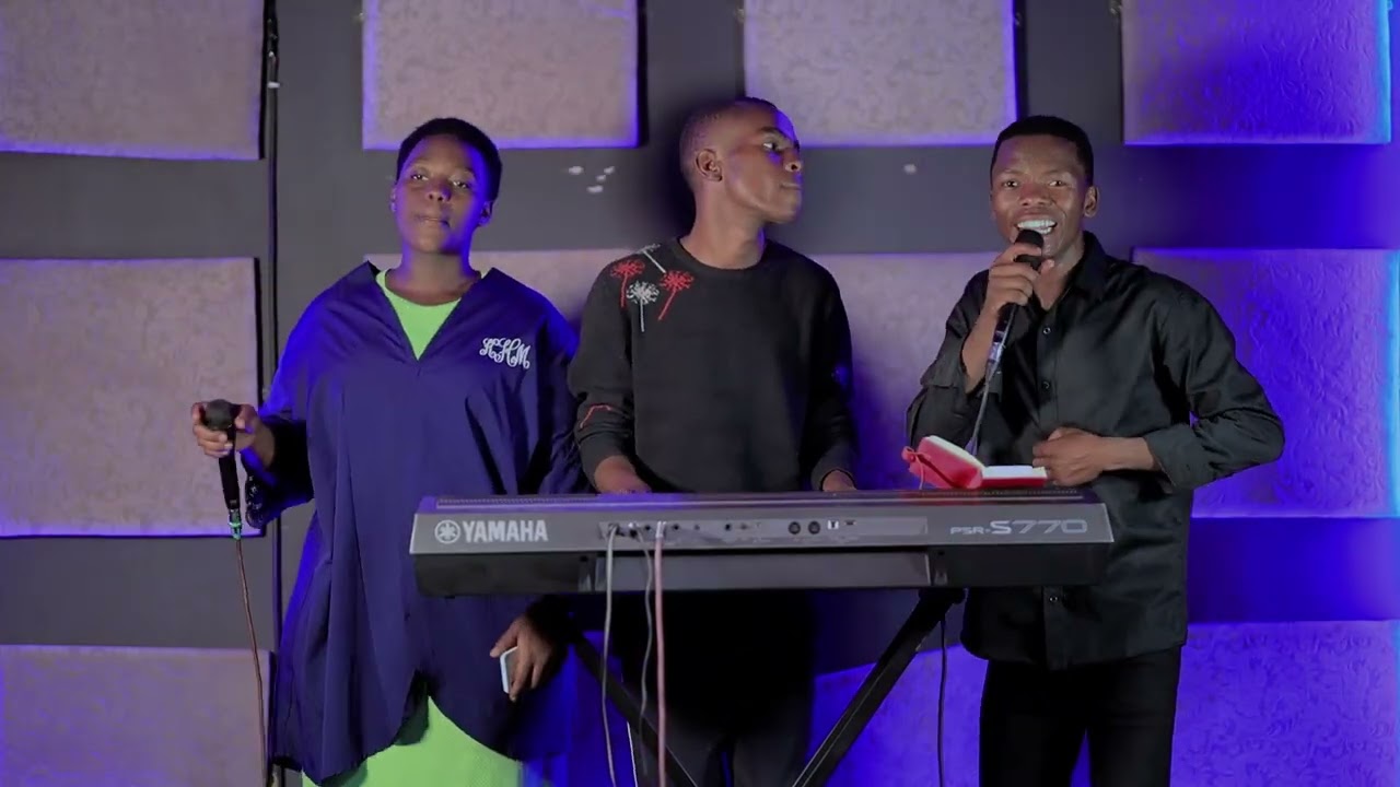 UHEREYE MBERE NA MBERE IMANA YACU NIYO  YONYINE IKWIRIYE GUSHIMWA#NOELLA //RUGAMBA..WOOOWW....