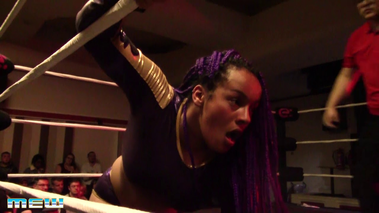 Little Miss Roxxy vs Rhio - Main Event Wrestling