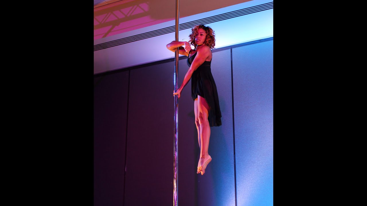 Nicole ThePole Performs at 2015 PWN Awards