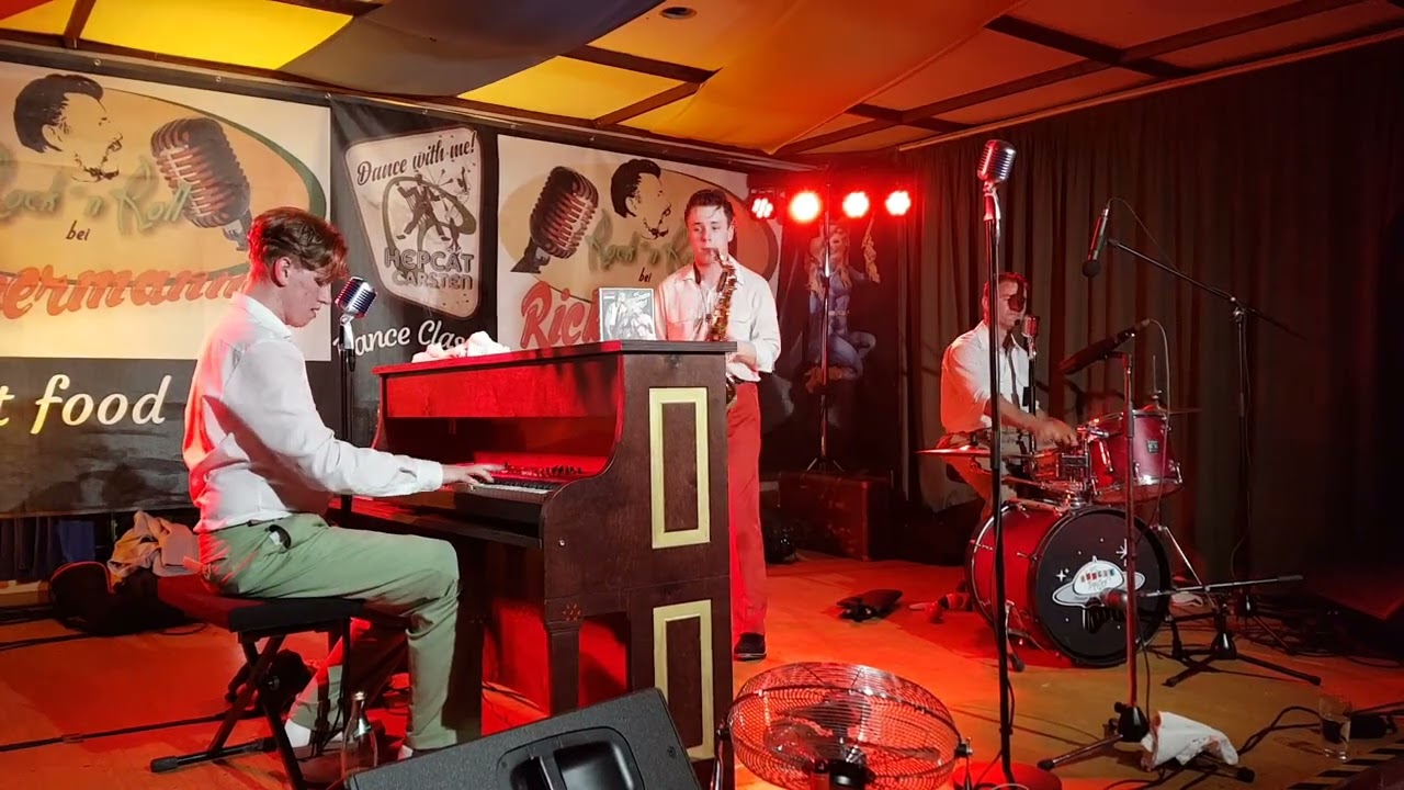 DIE BOOGIE BANAUSEN - Shirley - live at Rickermann's 2021