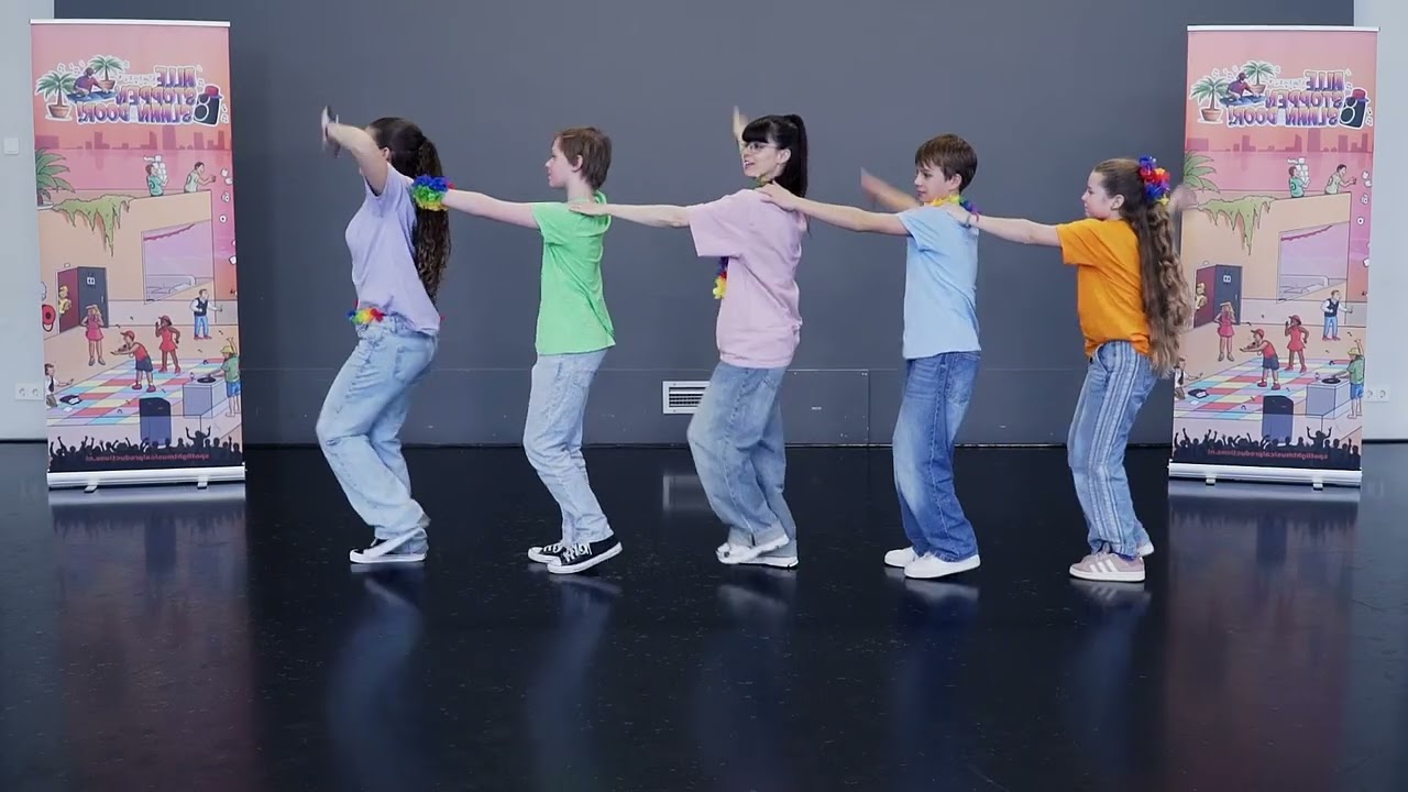 Dansvideo (3/3) - Fobie! - SPIEGELBEELD - Uit afscheidsmusical ‘Alle stoppen slaan door!'