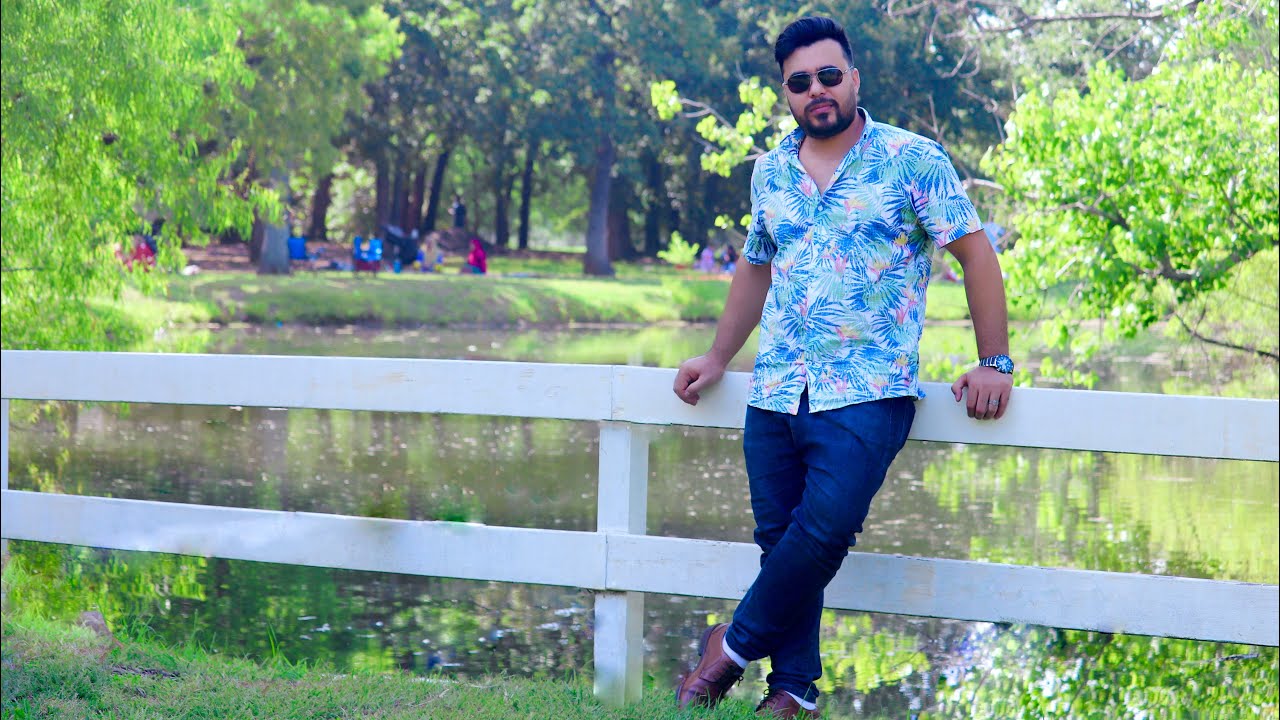 این قافله عمر عجب میگذرد