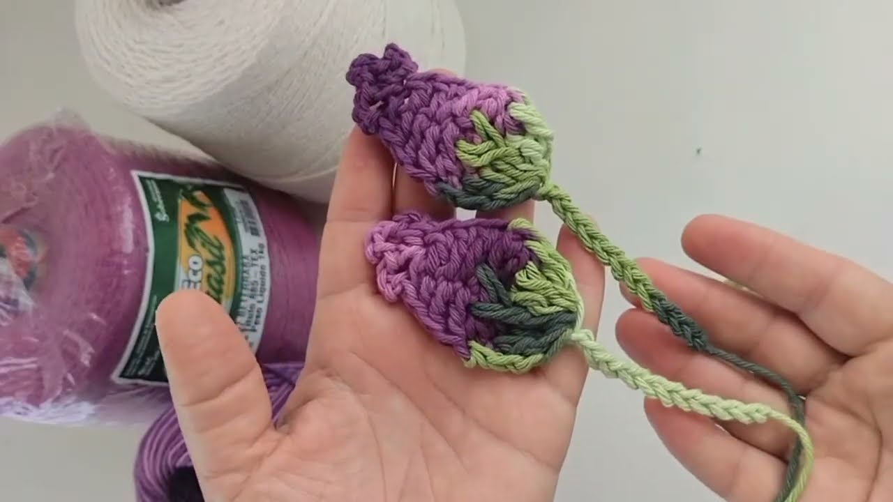 Flor para aplicação de crochê fácil/ Botão de rosa#passoapasso #fyyyyyyy #crochefeitoamao #crochet