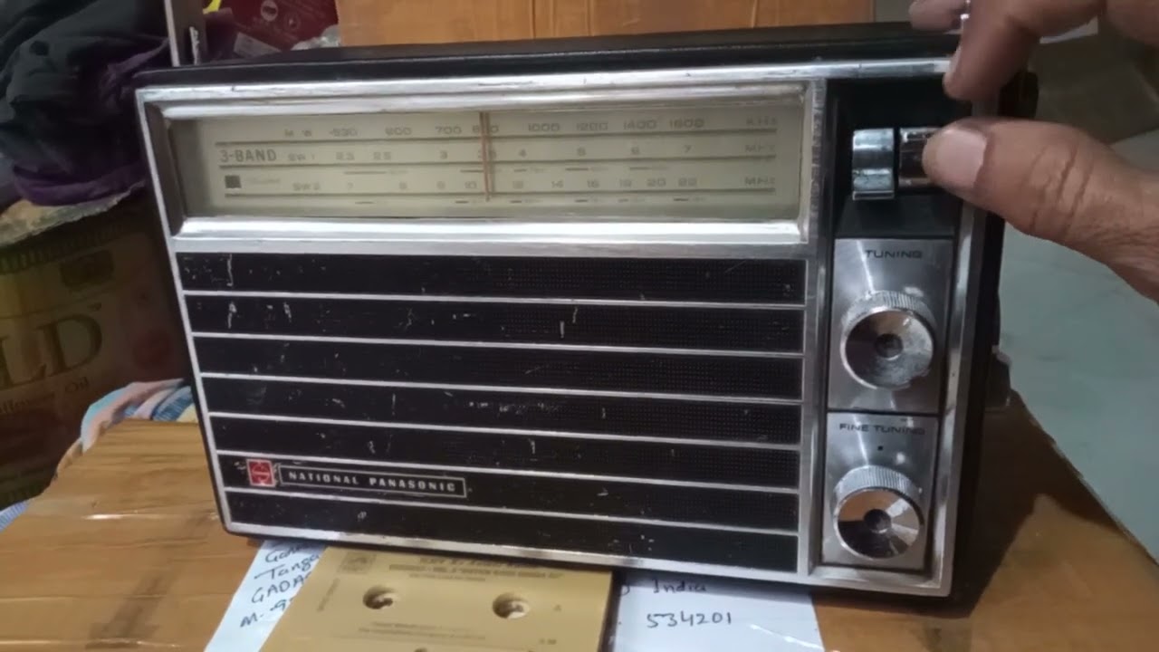 ₹3500 FOR SALE VINTAGE RADIO NATIONAL PANOSONIC.3 BAND WARKING 9538536573