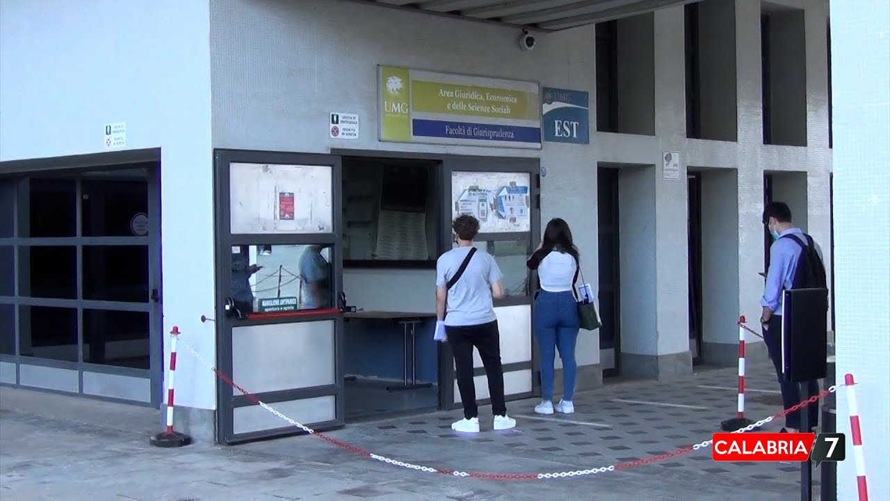 Gli studenti dell’Università di Catanzaro: “L’incubo delle lezioni a distanza è terminato”