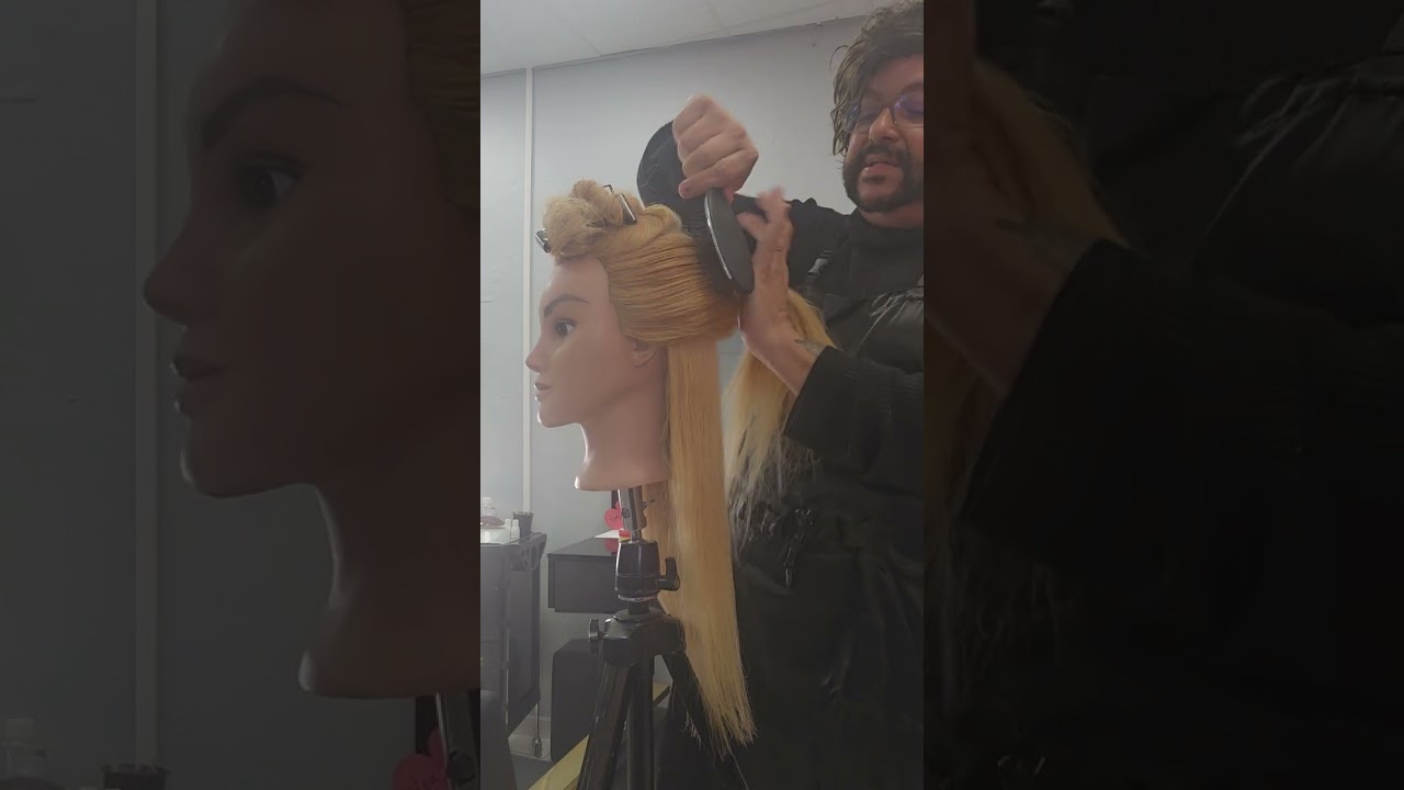 Peinado elaborado para examen de reválida de Especialistas en Belleza de Puerto Rico