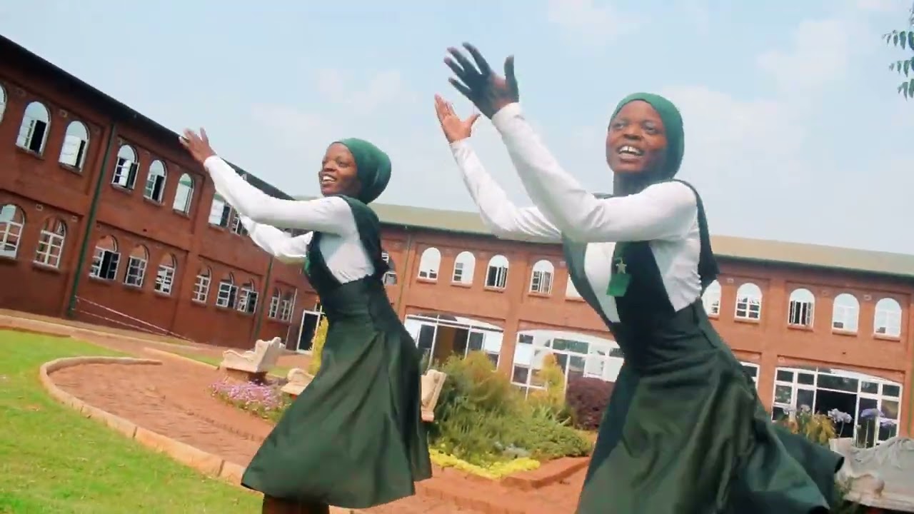 Dickson Chikomba ~  Ndovimba naMwari Official Music Video