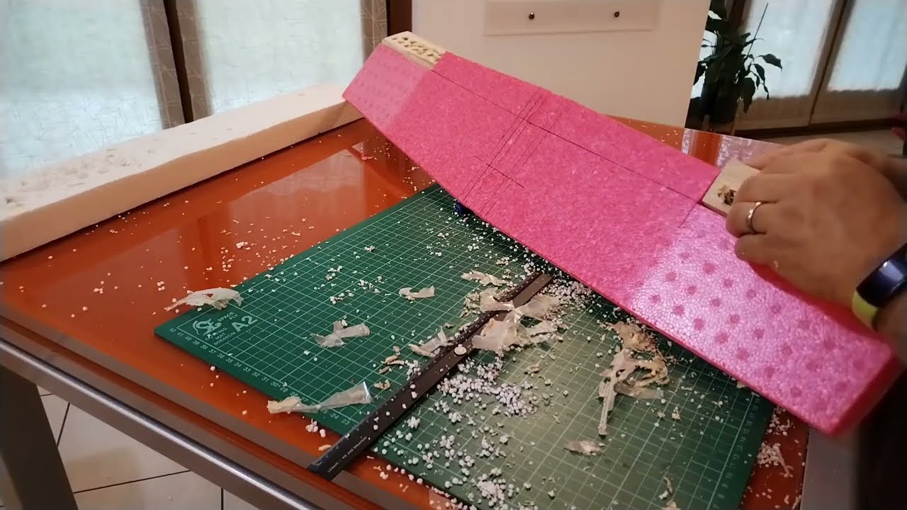 RC Plane Conversion, Step1: Realizzazione vano fusoliera e superfici mobili