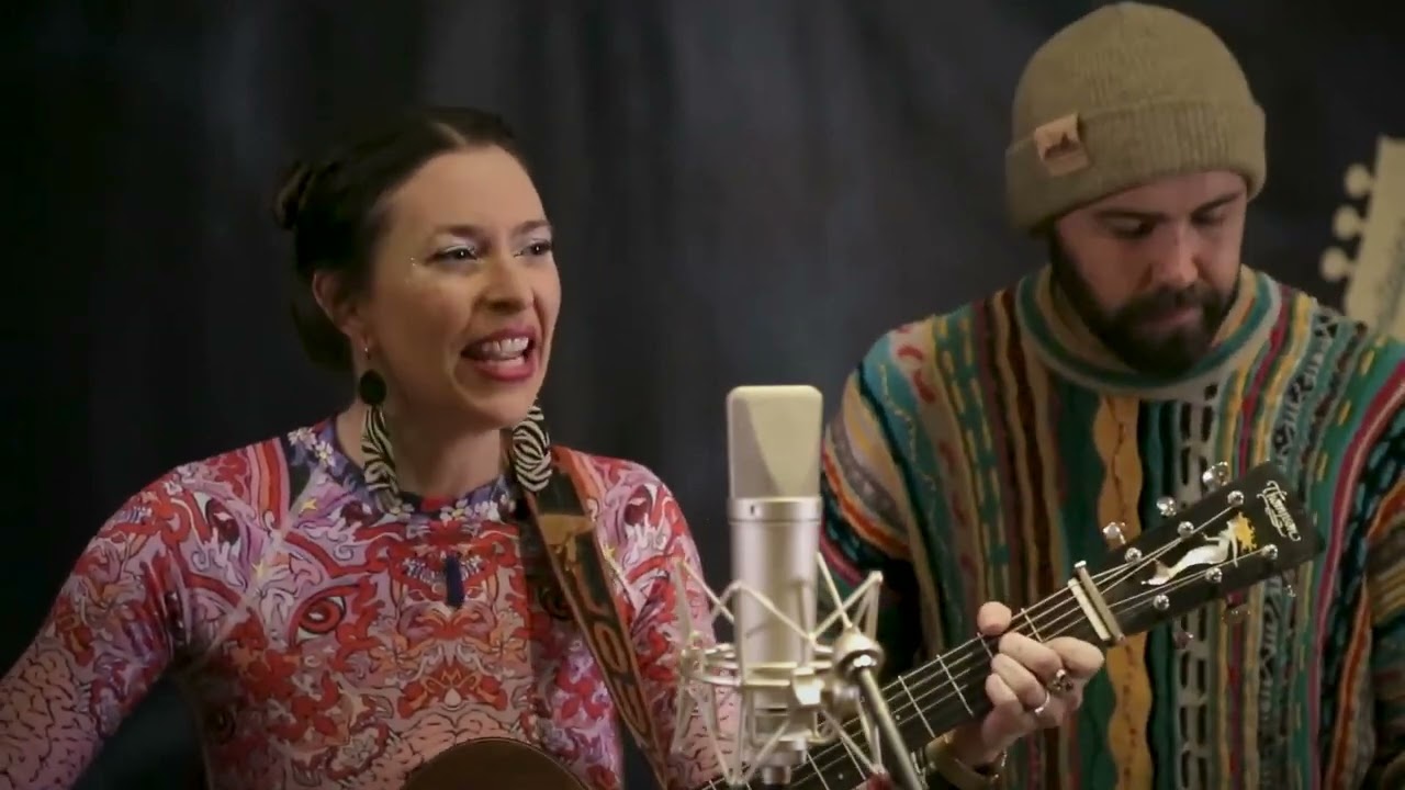 Lindsay Lou - Roll With Me - Winter Wondergrass - 2/26/2022 Steamboat Springs, CO