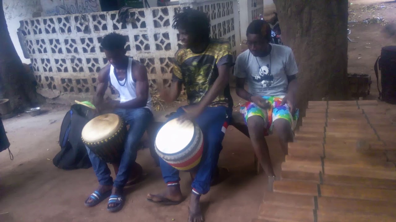 Paco Diabate en plein répétition
