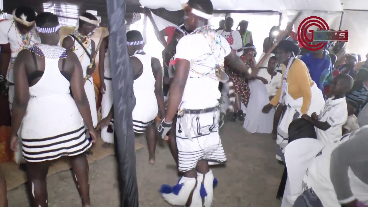 Xhosa Traditional Dancing _ Ukutyityimba