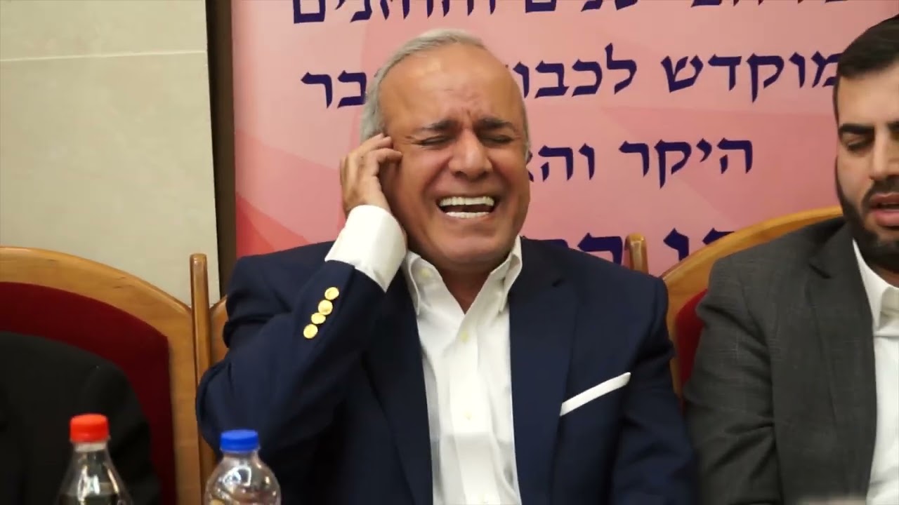 בקשות בבית הכנסת 