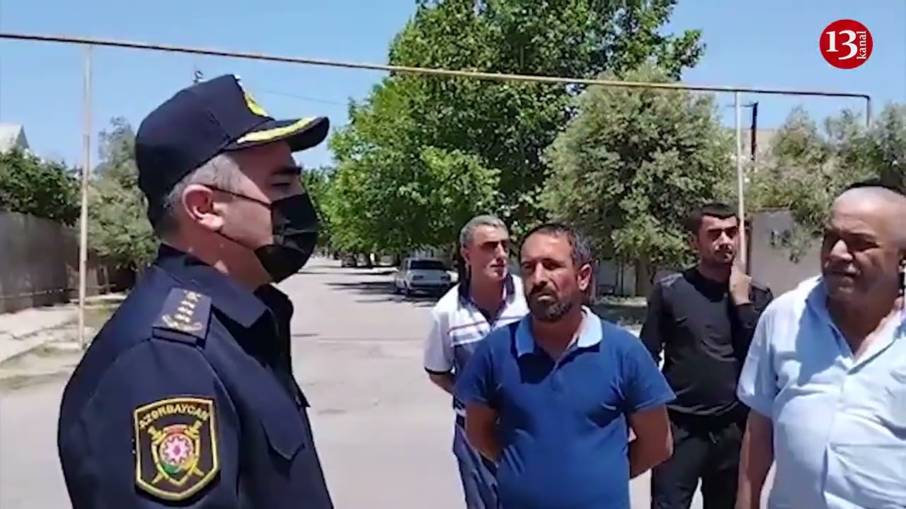 SALYANDA AKSİYA: POLİS QARŞISINI ALDI: