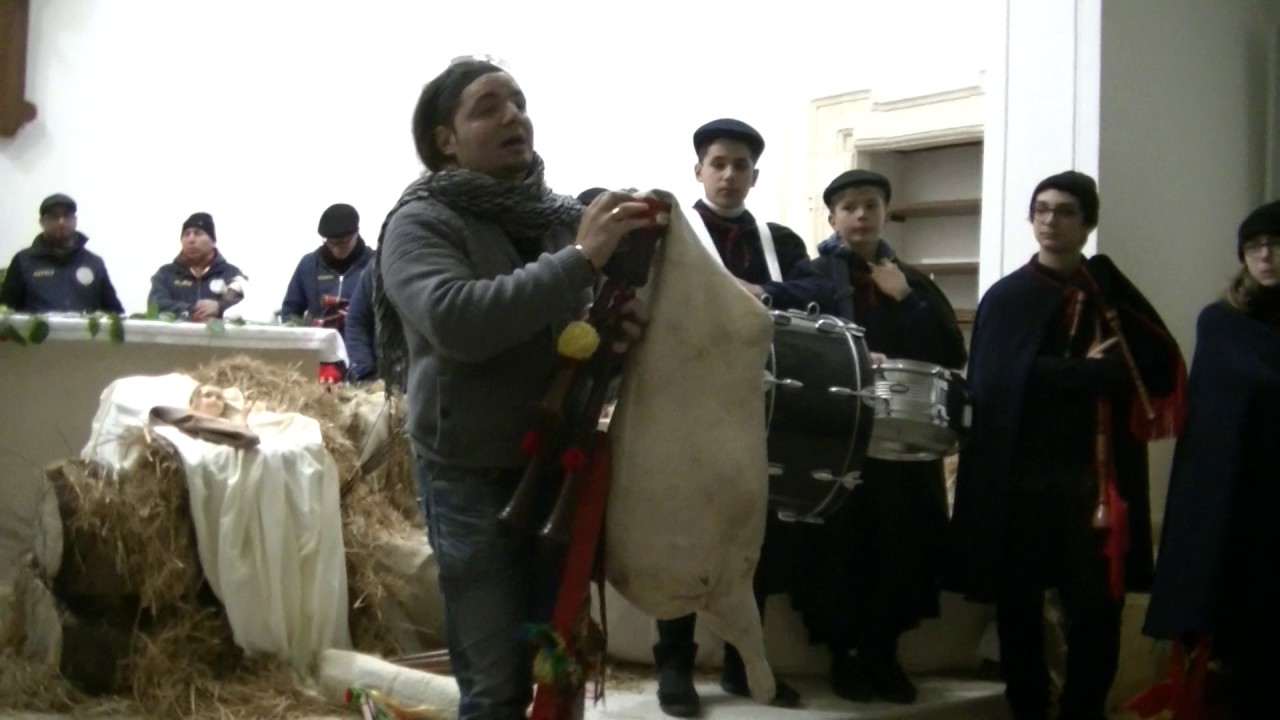 M. Salvatore Ferlito spiegazioni zampogna