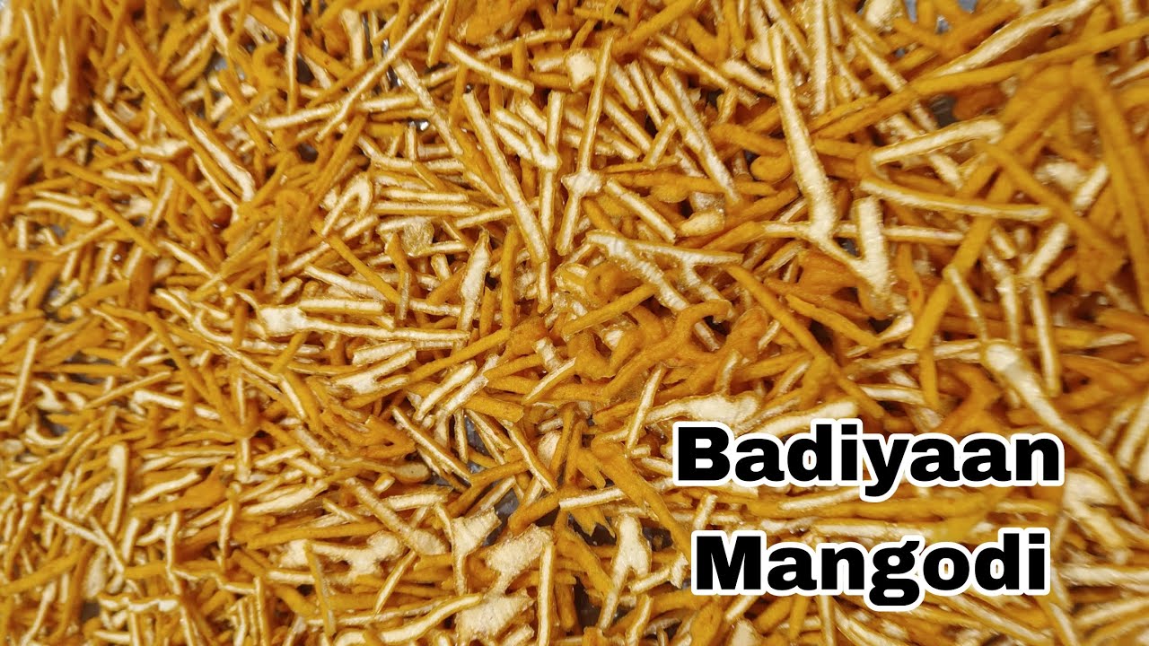 Winter food craft in marwadi familes of Rajasthan... Making of Badiyaan or Mangodi 😍
