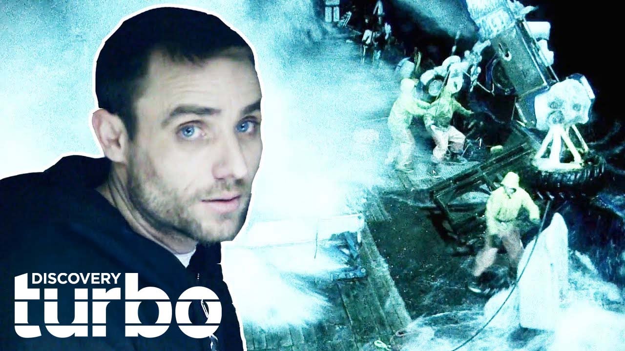 Entire Saga Crew Nearly Goes Overboard After Two GIGANTIC Rogue Waves | Deadliest Catch