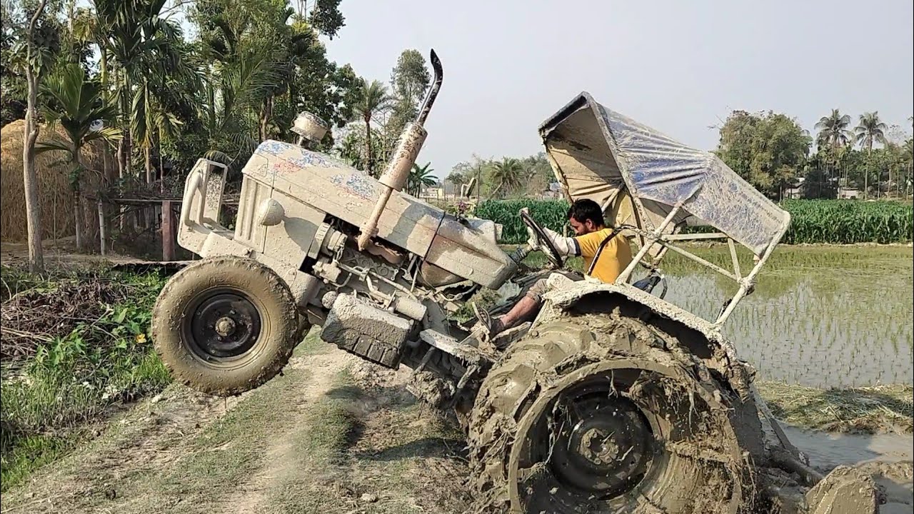 Tractor Stuck in drain Moments | Tractor stunt  video | Powertrac Tractor 