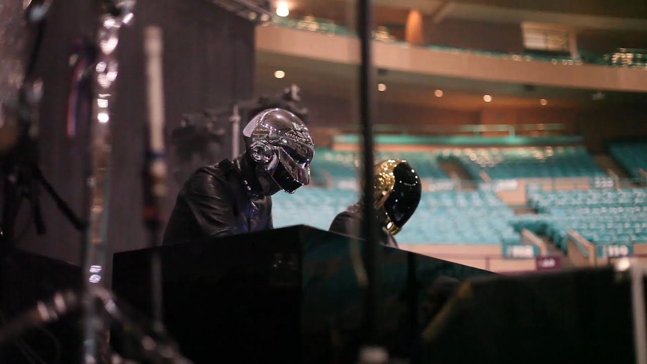 Phoenix & Daft Punk MSG Sound Check & BTS (2010)