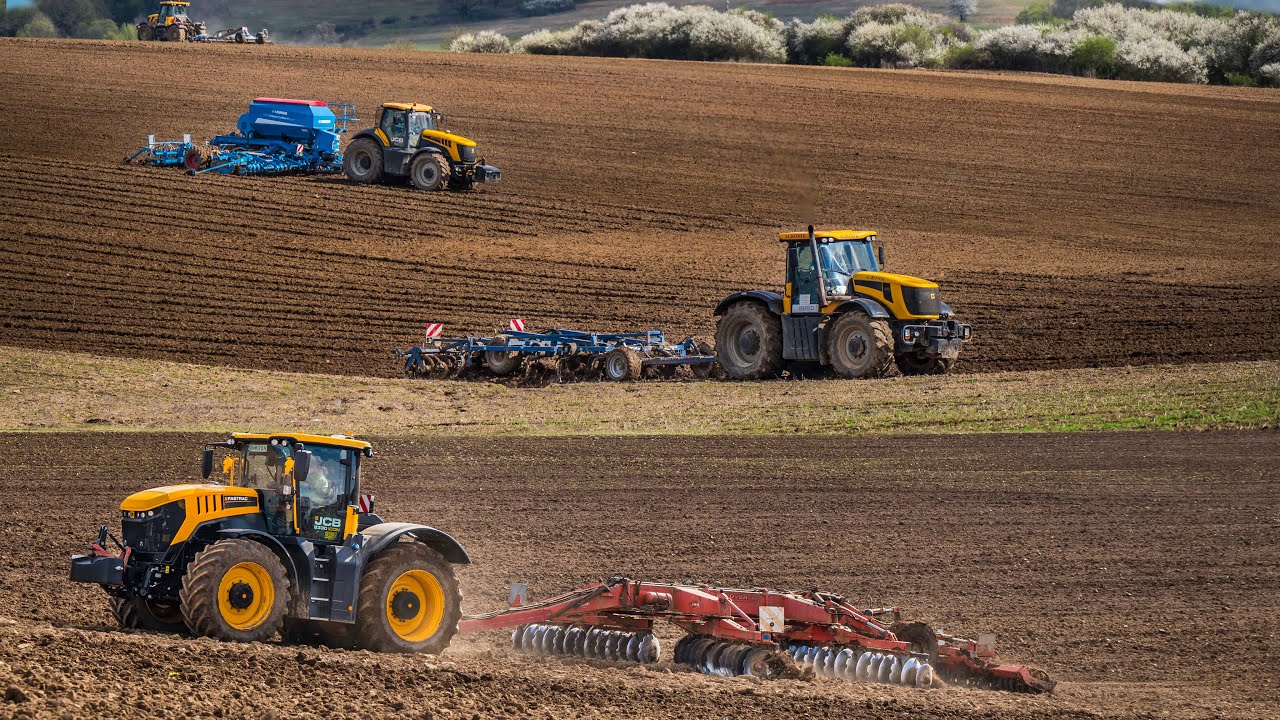 Fastraky v akcií 2024 | JCB Fastrac 8250, 8310, 8330 Icon