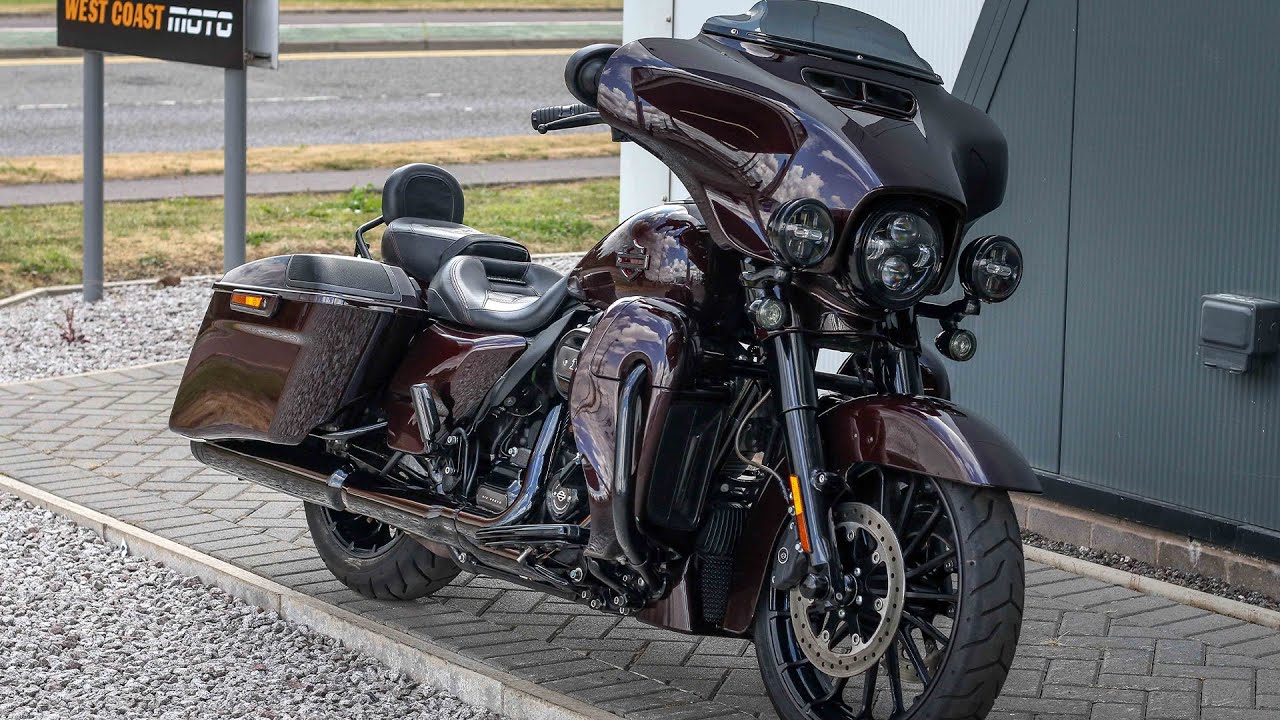 2019 HARLEY-DAVIDSON CVO™ FLHXSE STREET GLIDE SPECIAL | BLACK FOREST @WCHD, GLASGOW, SCOTLAND