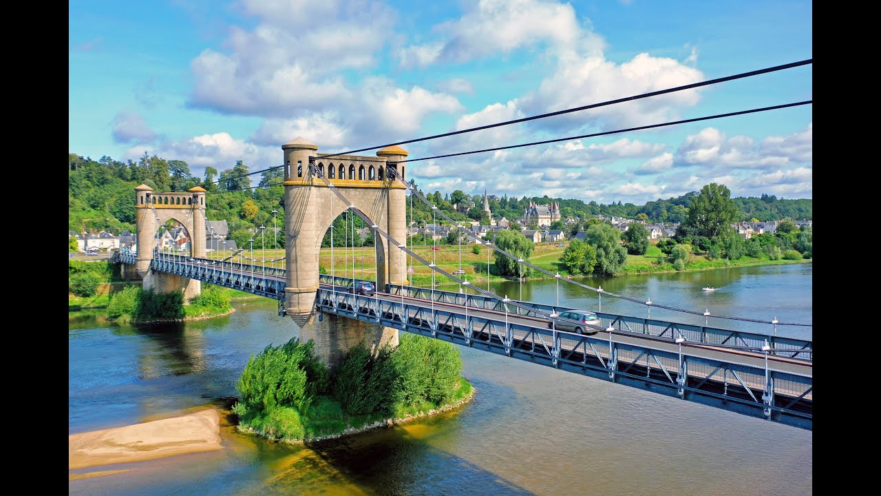 Bridge @ Langeais, France in 4k