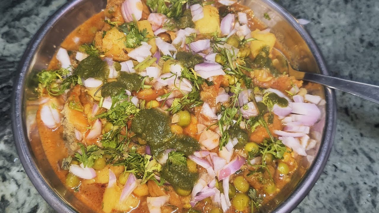 Samosa Chaat Recipe | ठेले वाली चटपटी समोसे की चाट बनाये घर पर आसानी से | Samosa Chaat Recipe |