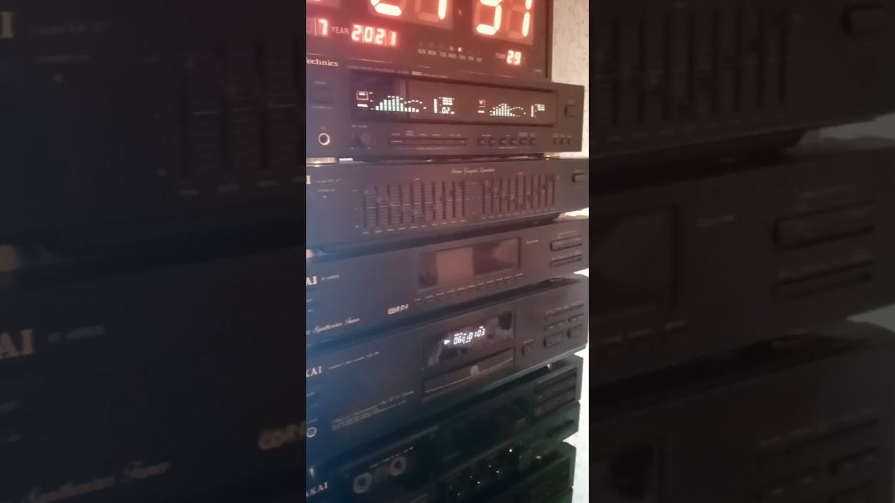 AKAI CD 29