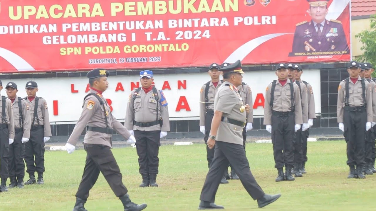 UPACARA PEMBUKAAN PENDIDIKAN SISWA Diktukba ANGKATAN 51