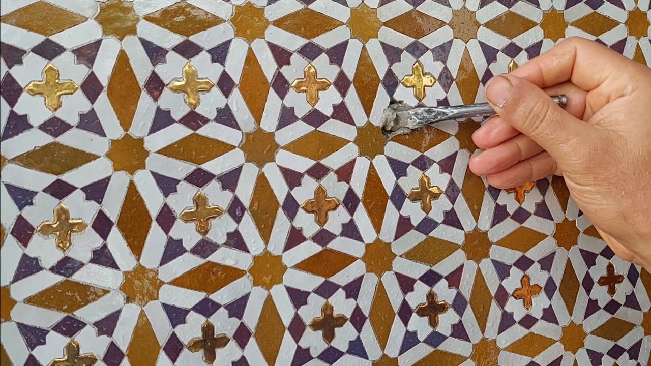 Royal painting of tiles gilded or moroccan zellige لوحة ملكية بالزليج المغربي